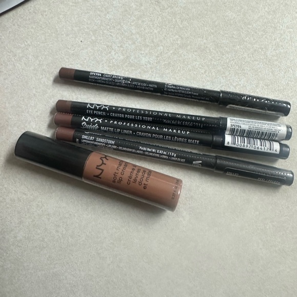 NYX Makeup Bundle 5ct - Picture 2 of 6